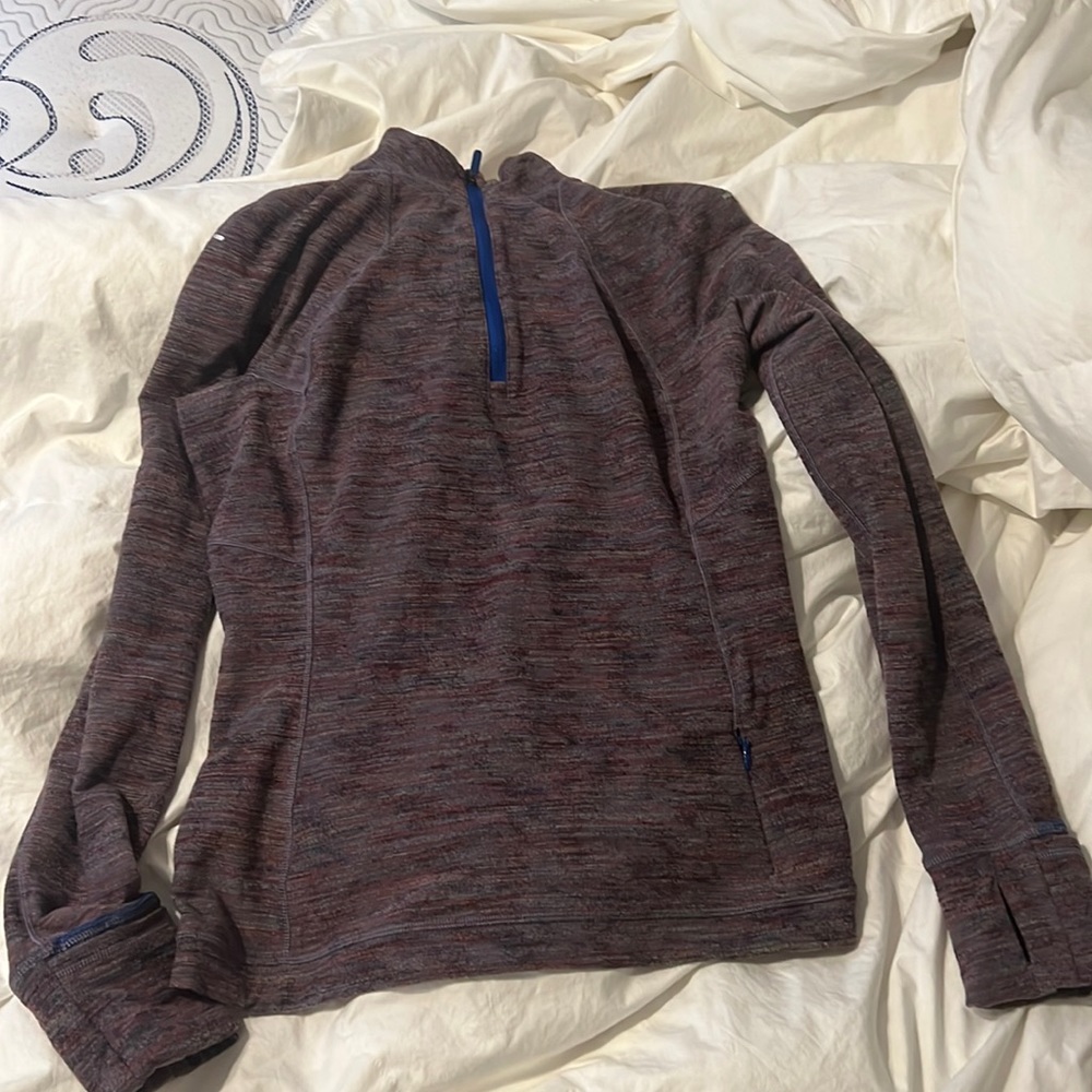 Lululemon pullover size 8